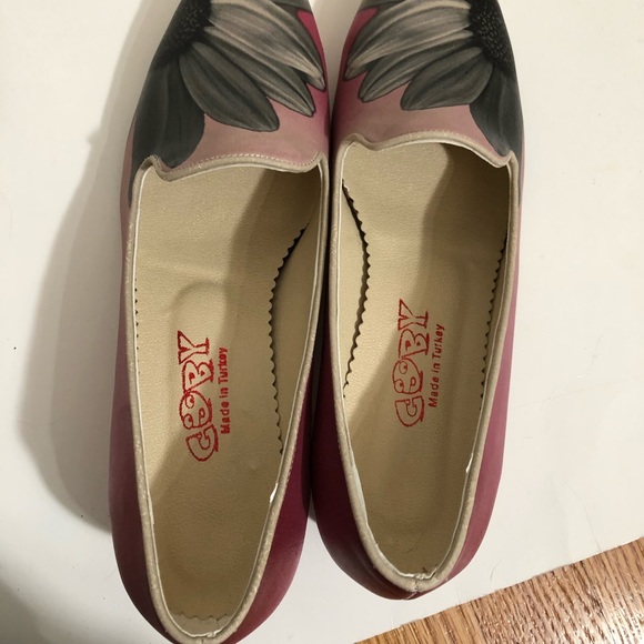 Goby floral pumps ombré pink w/ gray daisies 39 - Picture 8 of 10